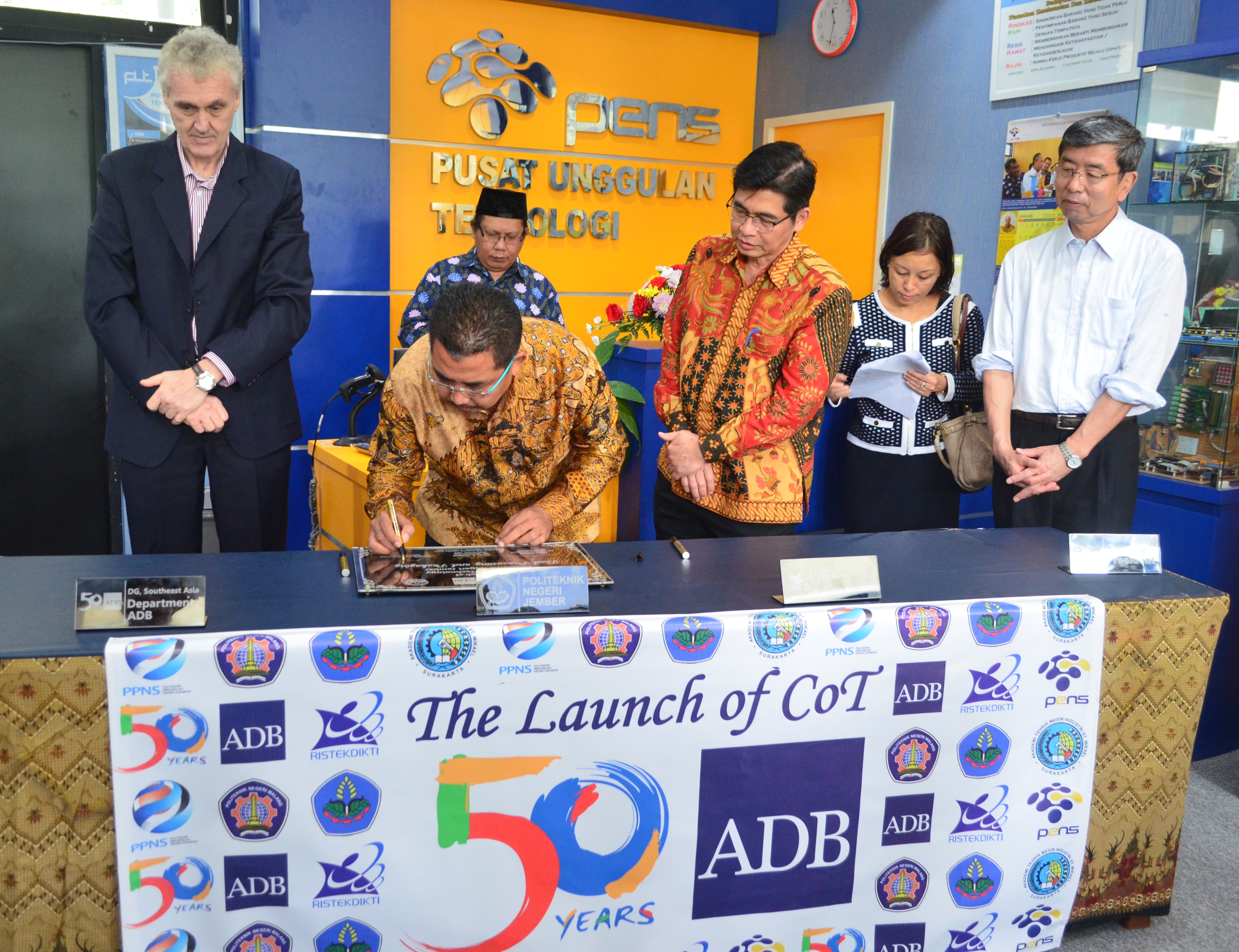 PUT Politeknik Negeri Jember untuk Unit Usaha Pengalengan Ikan PUT Politeknik Negeri Jember untuk Unit Usaha Pengalengan Ikan