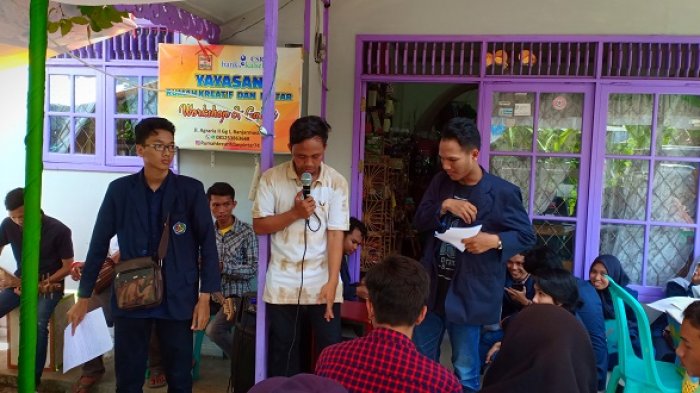 Rangsang Ide Kreatif Mahasiswa di Rumah Kreatif dan Pintar Banjarmasin Rangsang Ide Kreatif Mahasiswa di Rumah Kreatif dan Pintar Banjarmasin