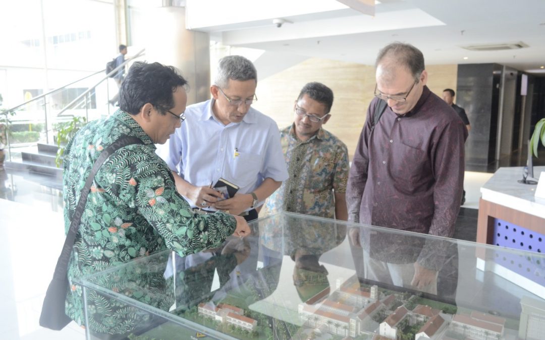Kunjungan Asian Development Bank ke PENS Kunjungan Asian Development Bank ke PENS