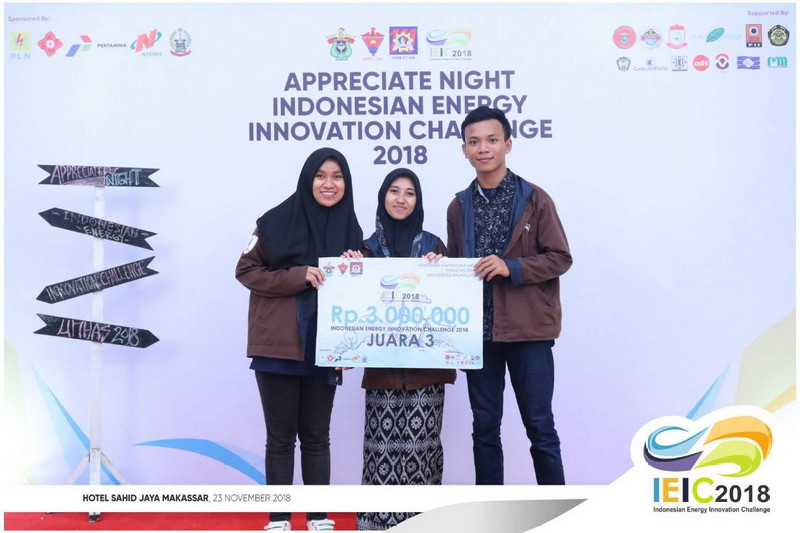 Beri Solusi Alternatif Energi Terbarukan, Mahasiswa PENS Ukir Prestasi dalam IEIC 2018 Beri Solusi Alternatif Energi Terbarukan, Mahasiswa PENS Ukir Prestasi dalam IEIC 2018