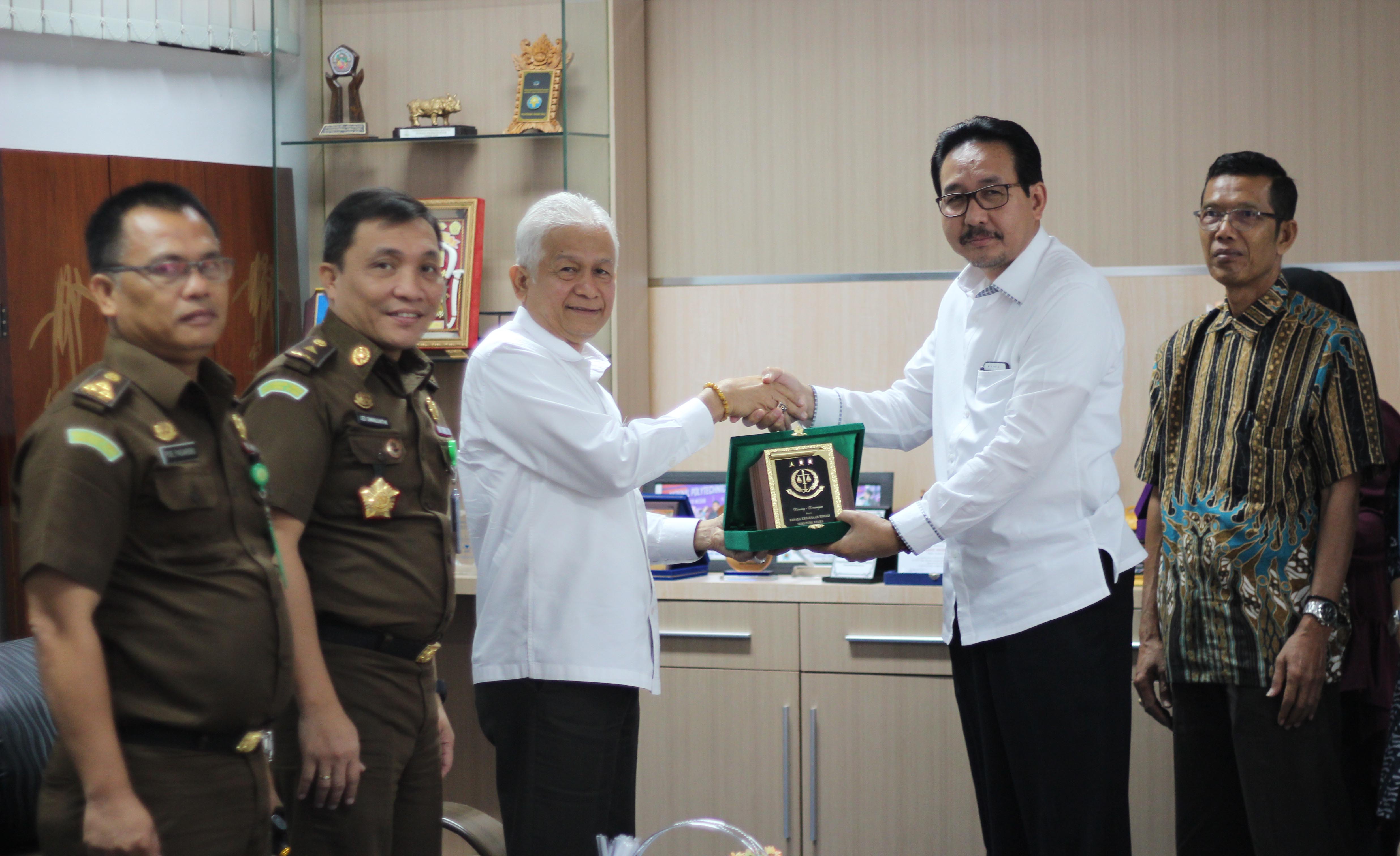 Politeknik Negeri Medan Menerima Kunjungan Dari Kejaksaan Tinggi Sumatera Utara Politeknik Negeri Medan Menerima Kunjungan Dari Kejaksaan Tinggi Sumatera Utara